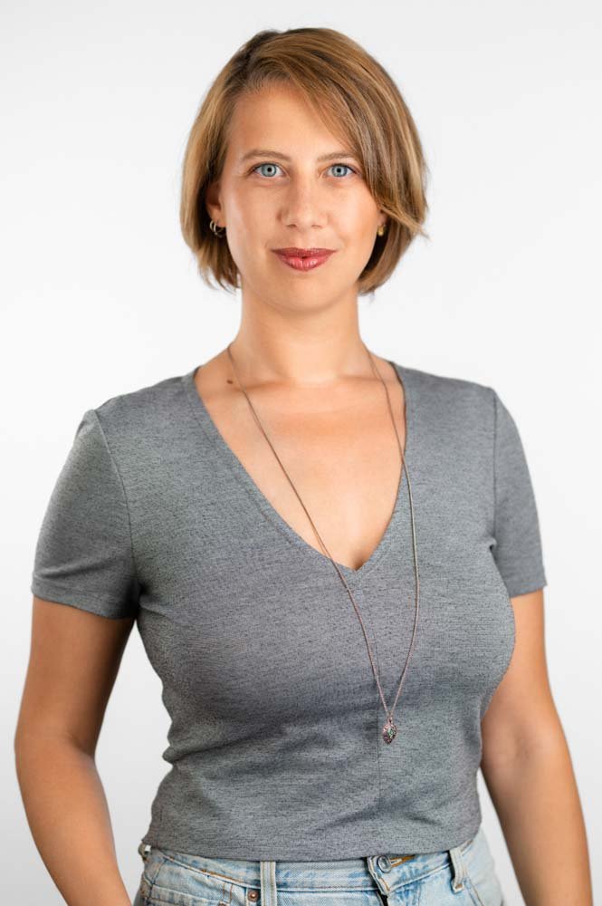 Stella Veneziano Coen Oberkörper