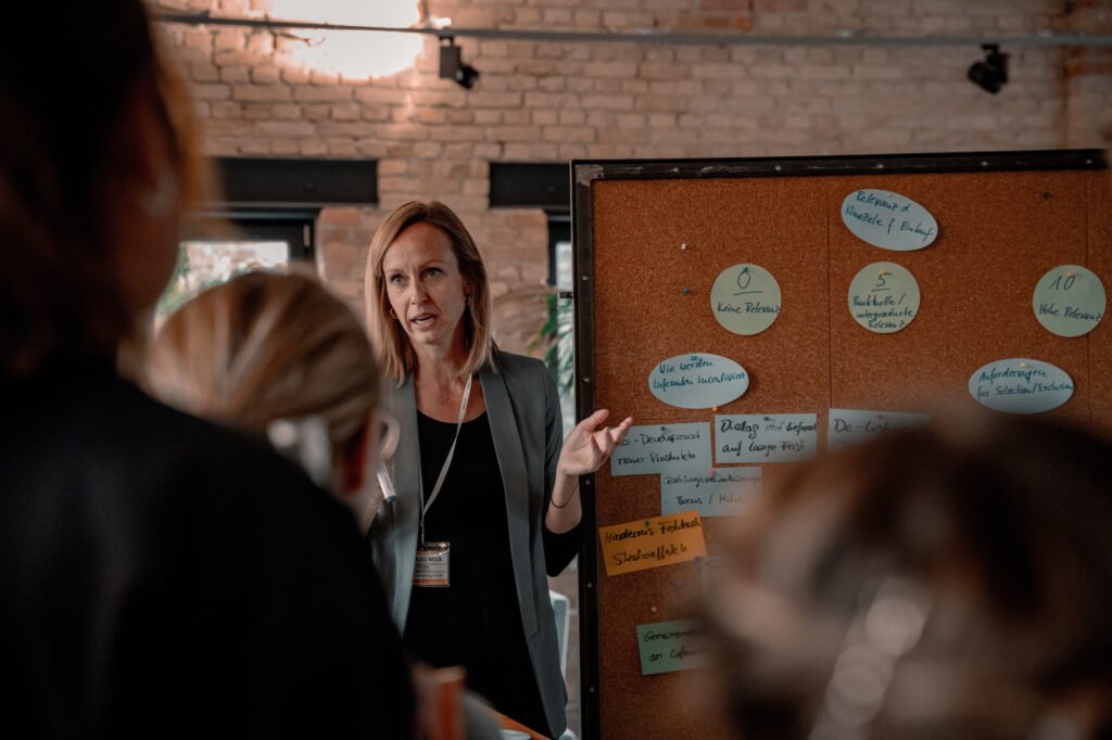 Diskussion unter Leitung von Kordula Wick auf unserer Nachhaltigkeitsveranstaltung